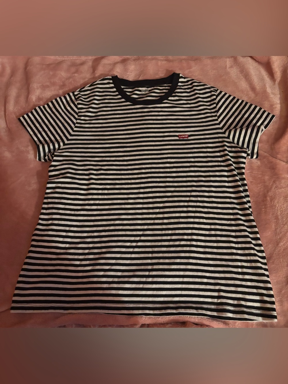 Levi Crewneck Tee